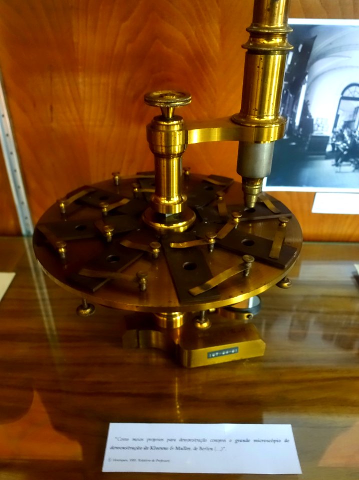 Klönne & Müller microscope, Berlin - Museu Botânico da Universidade de Coimbra - University of Coimbra - Coimbra, Portugal - DSC09018