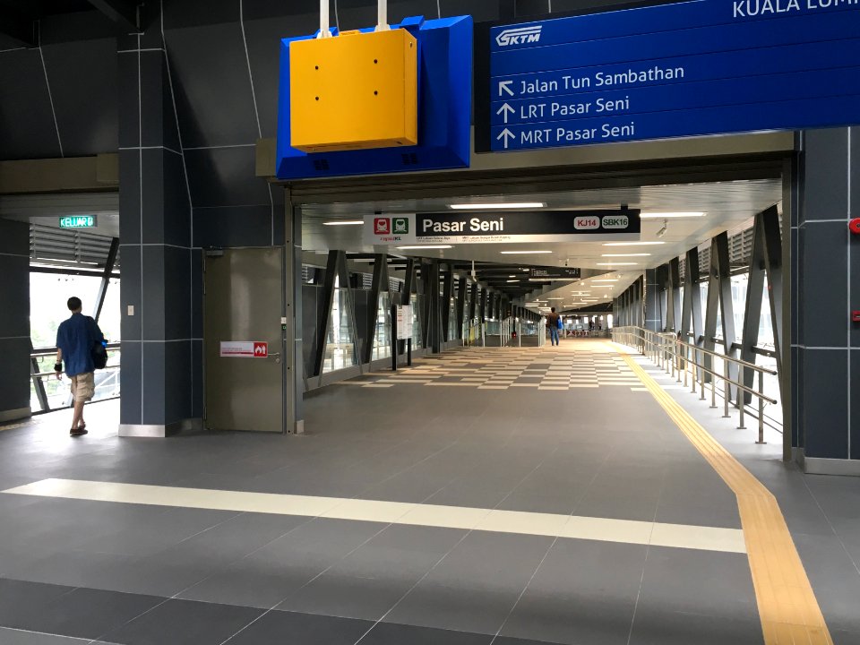 KJ Line Pasar Seni Station KTM Link 19