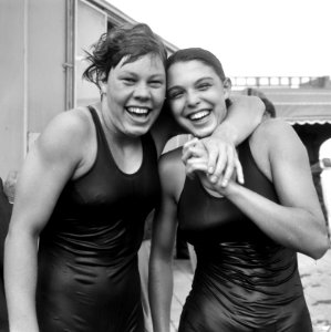 Klenie Bimolt and Laura Schiezzari 1964 photo