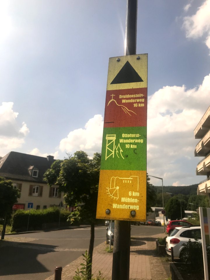Kirchen Wanderbeschildung mit-km Originalfoto