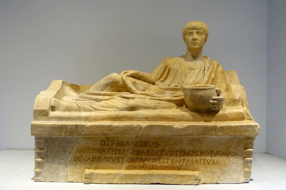 Kline monument of C. Iulius Bathyllus, Roman, mid 1st century AD, marble - Musei Capitolini - Rome, Italy - DSC06160