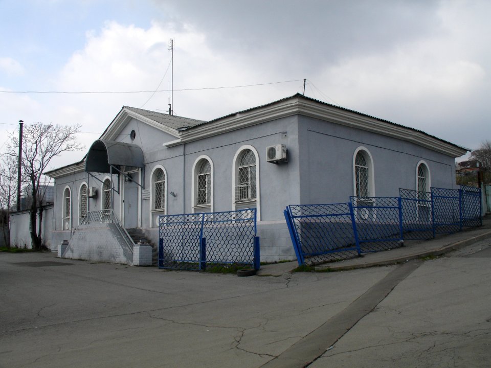 Kiziterinka railway station building