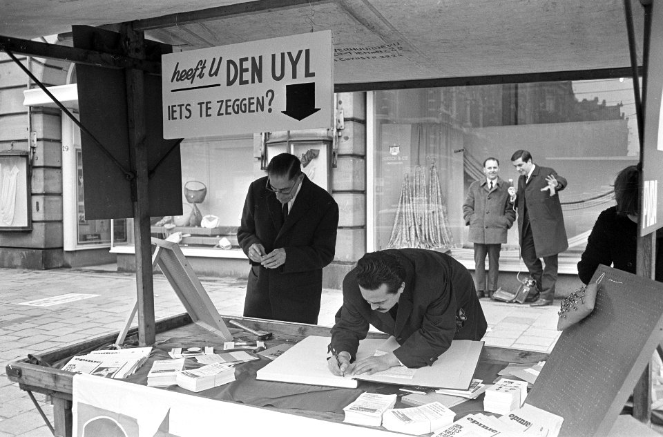 Klachtenboek van PvdA op het Leidse Plein, Bestanddeelnr 920-0467