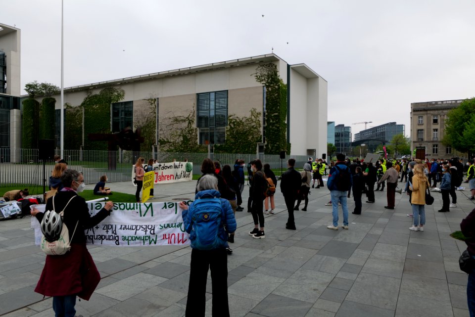Klimaschutzgesetz human chain Berlin 2021-05-12 42