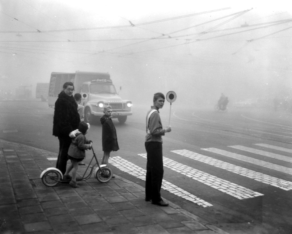 Klaarovers in de mist, Bestanddeelnr 912-1957
