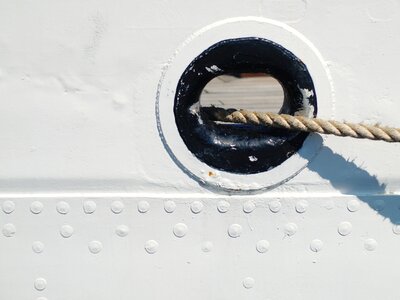Transport sail port