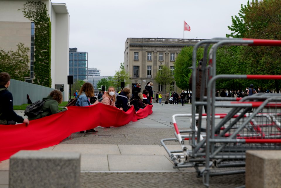 Klimaschutzgesetz human chain Berlin 2021-05-12 114