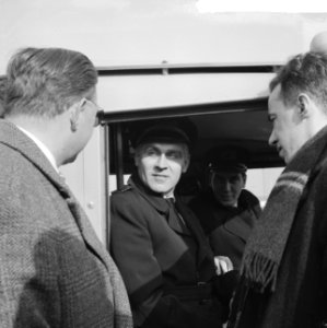 KLM-vliegtuig met moeilijkheden aan het landingsgestel, de gezagvoerder Van de L, Bestanddeelnr 912-1302