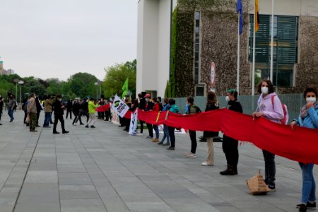 Klimaschutzgesetz human chain Berlin 2021-05-12 65