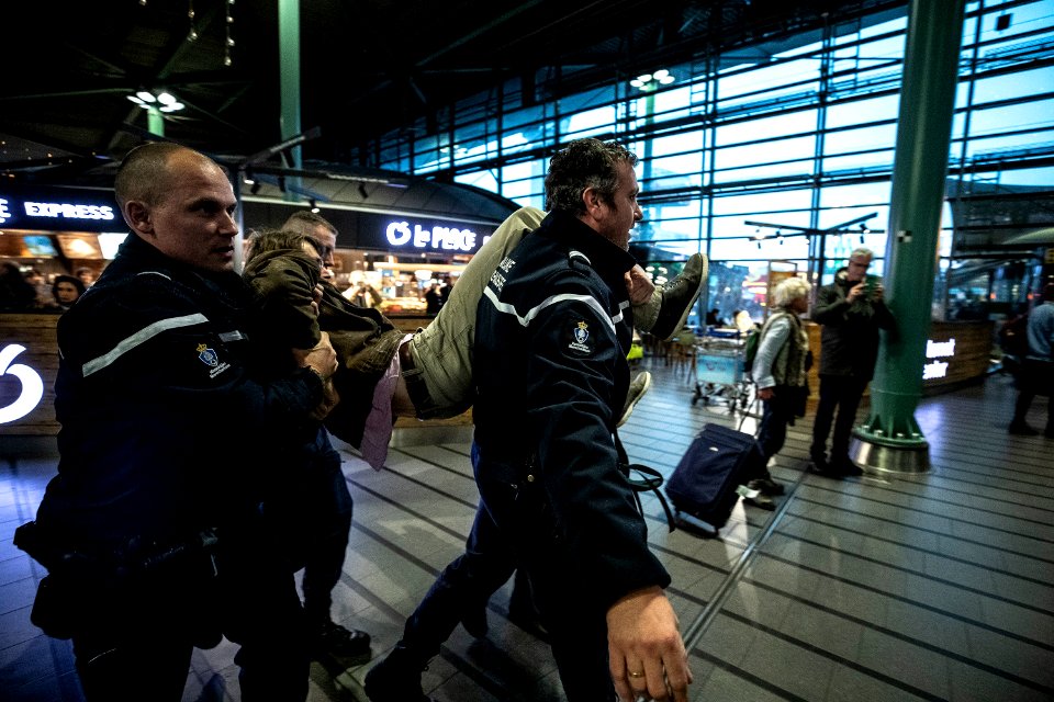 Klimaatprotest Schiphol Dec-2019 03