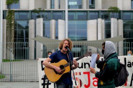 Klimaschutzgesetz human chain Berlin 2021-05-12 24