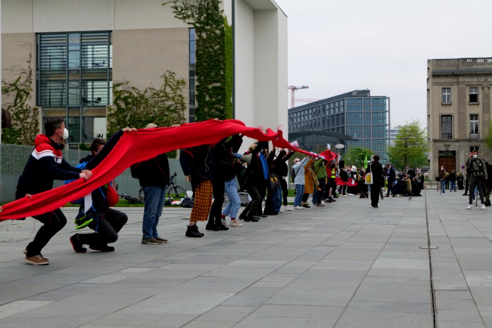 Klimaschutzgesetz human chain Berlin 2021-05-12 56