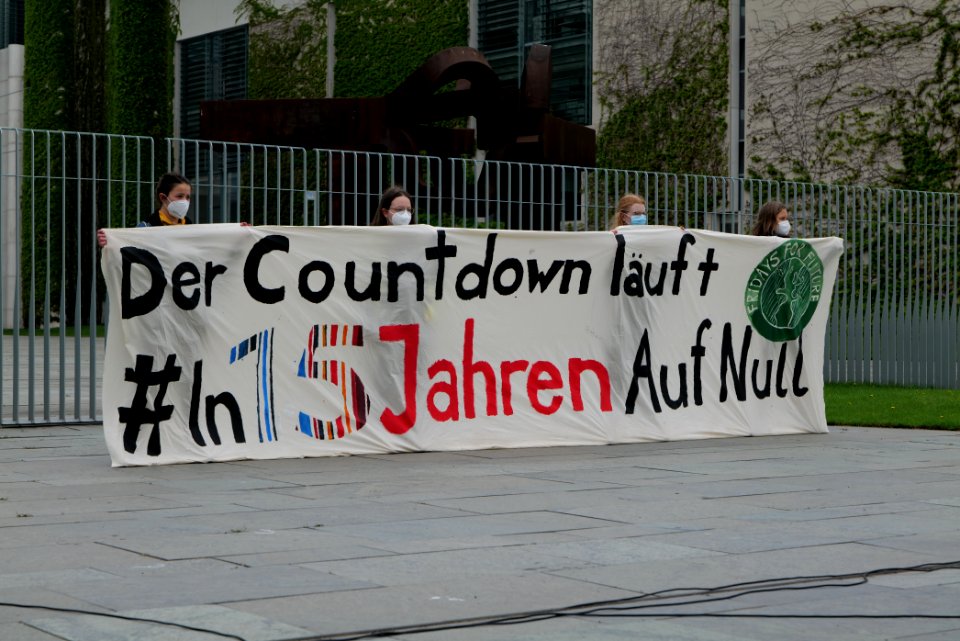 Klimaschutzgesetz human chain Berlin 2021-05-12 39