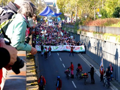 Klima-Kohle-Demo - Banner at tunnel