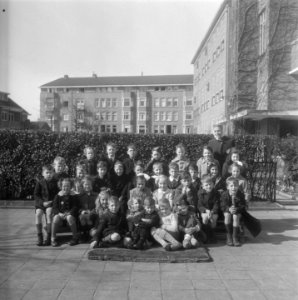 Klassefoto Olympiaschool Amsterdam, Bestanddeelnr 901-5981