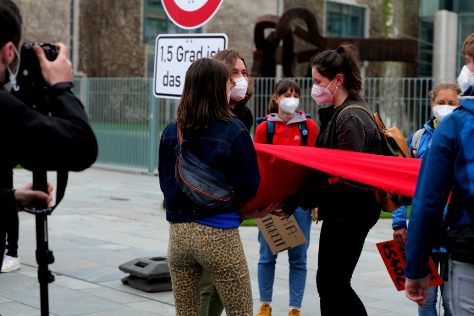 Klimaschutzgesetz human chain Berlin 2021-05-12 44