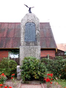 Kleinow Denkmal 1