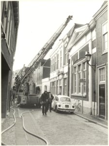Klein Heiligland 14 in brand. NL-HlmNHA 54025698