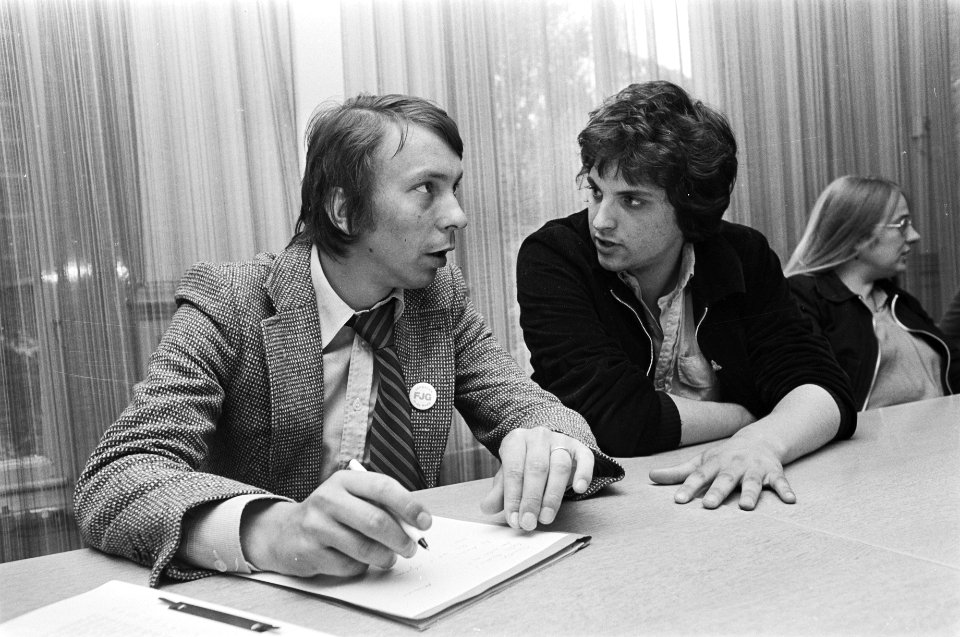 Klaus Benneter (Duitse SPD) op uitnodiging FJG in ons land Klaus Benneter (l) i, Bestanddeelnr 929-2336