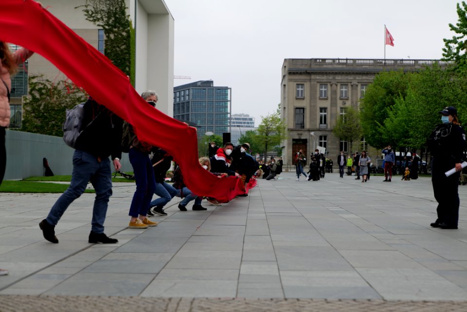 Klimaschutzgesetz human chain Berlin 2021-05-12 107
