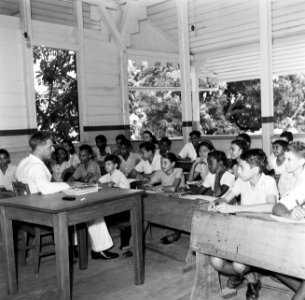 Klaslokaal in Hendrik MULO-school in Paramaribo, Bestanddeelnr 252-6205