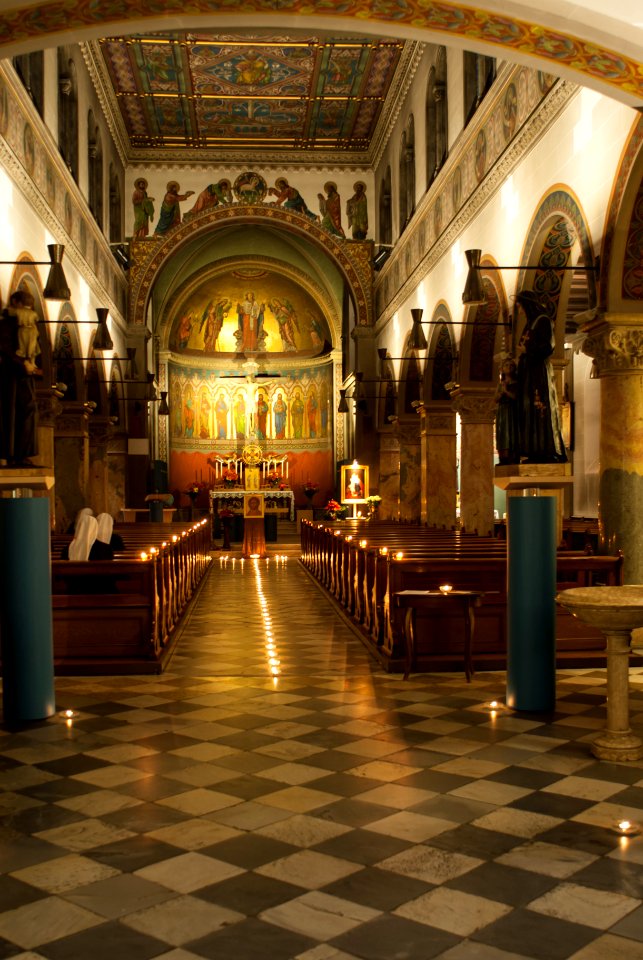Klosterkirche barmherzige Schwestern Innsbruck hochkant