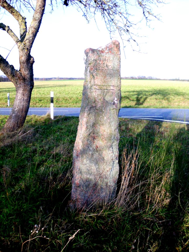 Klein Gottschow Kilometerstein 2