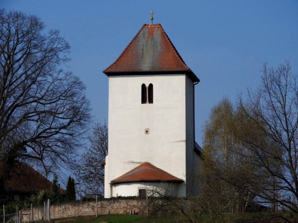 Kirche Geißen, Saara