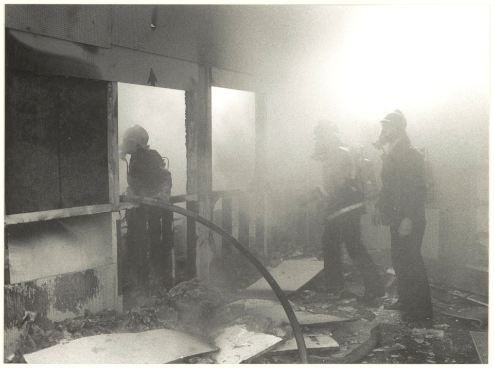 Klein Heiligland 14 in brand. NL-HlmNHA 54025699