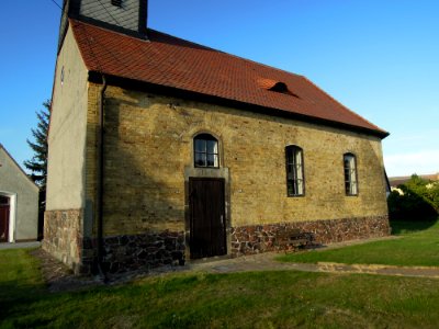 Kirche Grabo bei Straach -Südansicht mit Fassadendetails am Westgiebel- Ende September 2020
