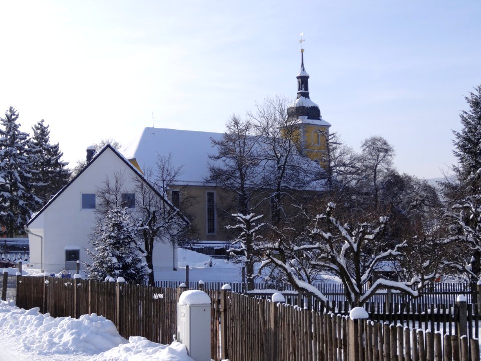 Kirche in Gräfenhain im Winter