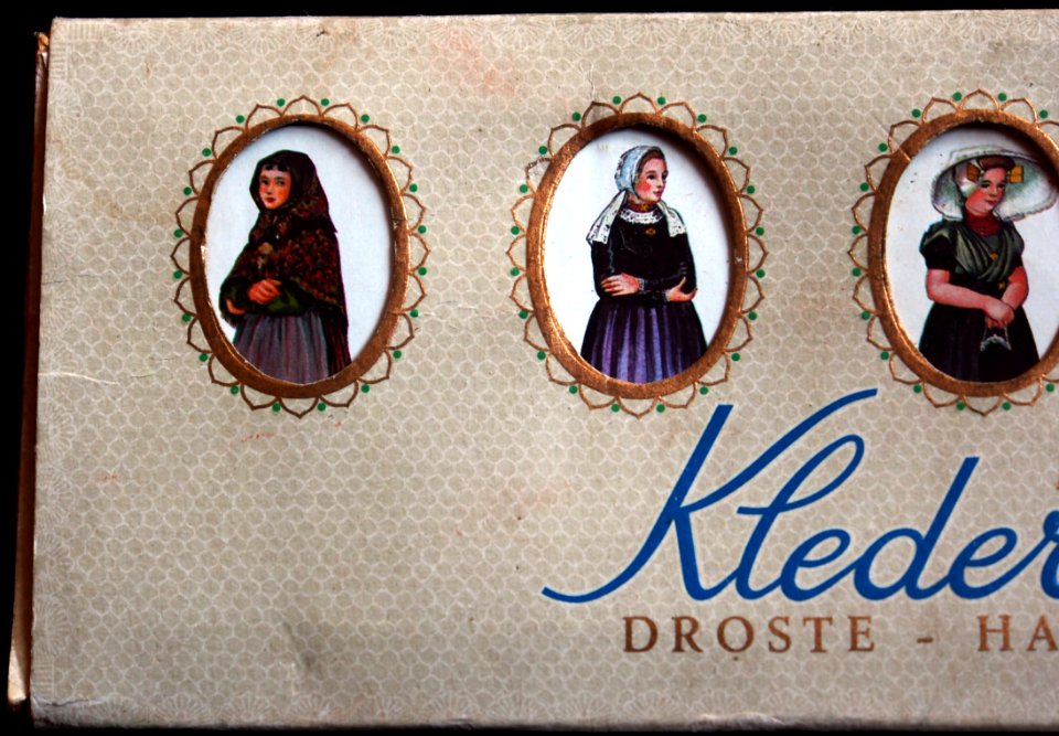 Klederdrachten doosje van Droste, foto 6