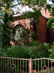 Kirche Dabrun -Choransicht Aussen mit Nistschutz- im August 2020a