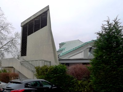 Kirche am Seggeluchbecken (Märkisches Viertel) Glockenturm