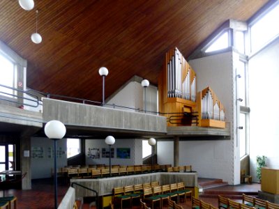 Kirche am Seggeluchbecken (Märkisches Viertel) Orgelempore