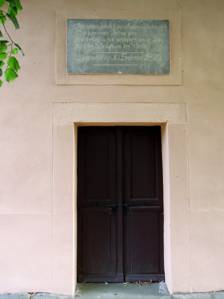 Kirche Dobien -Nordfassade Portal ostmittig- August 2020