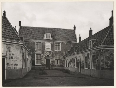 Klein heiligland. Het Vrouwe en Anthonie Gasthuis. oostzijde met binnenplaats. NL-HlmNHA 54004680