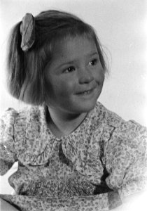 Kinderportretten meisje, Bestanddeelnr 935-2206