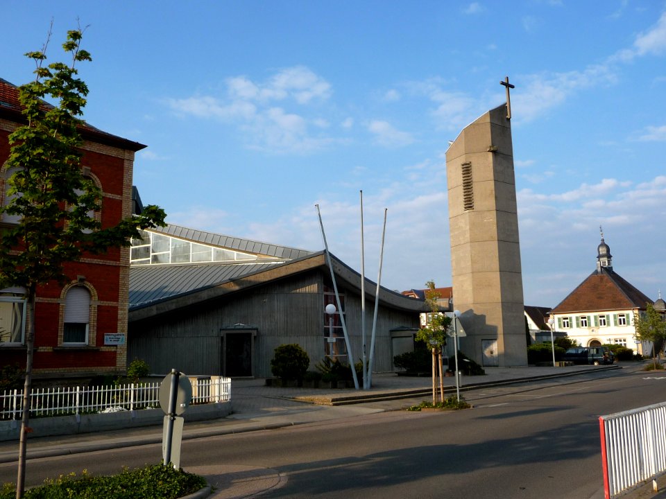 Kirche Hassloch 02