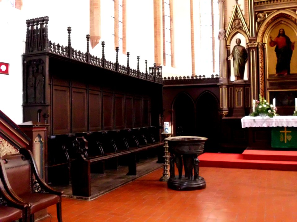 Kirche Chorgestühl 1