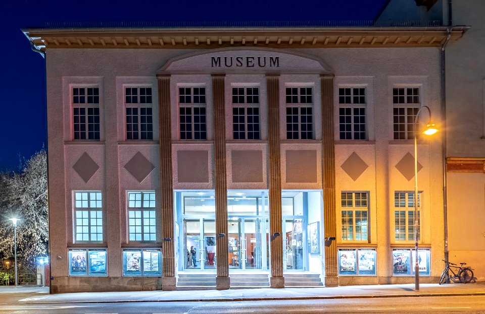 Kino Museum in Tübingen bei Nacht 2019