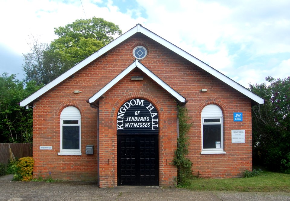 Kingdom Hall of Jehovah's Witnesses, London Road, Holybourne (May 2021) (3)