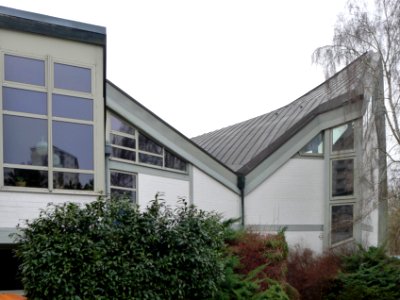 Kirche am Seggeluchbecken (Märkisches Viertel) Dachansicht