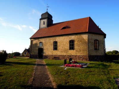 Kirche Grabo bei Straach -Südostansicht mit Zuwegung hofseitig- Ende September 2020