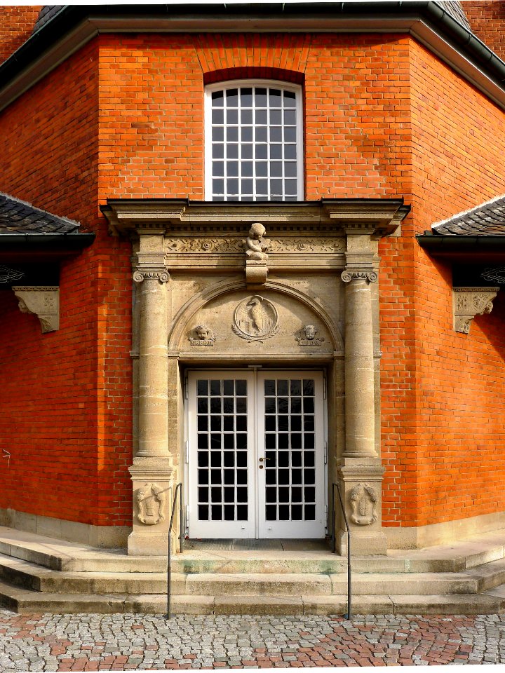 Kirche im Johannesstift (Berlin) Portal
