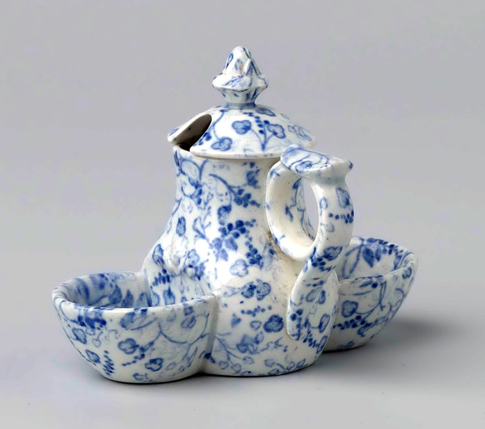 Kinderservies met blauwe ranken (1867), Petrus Regout & Co (5)