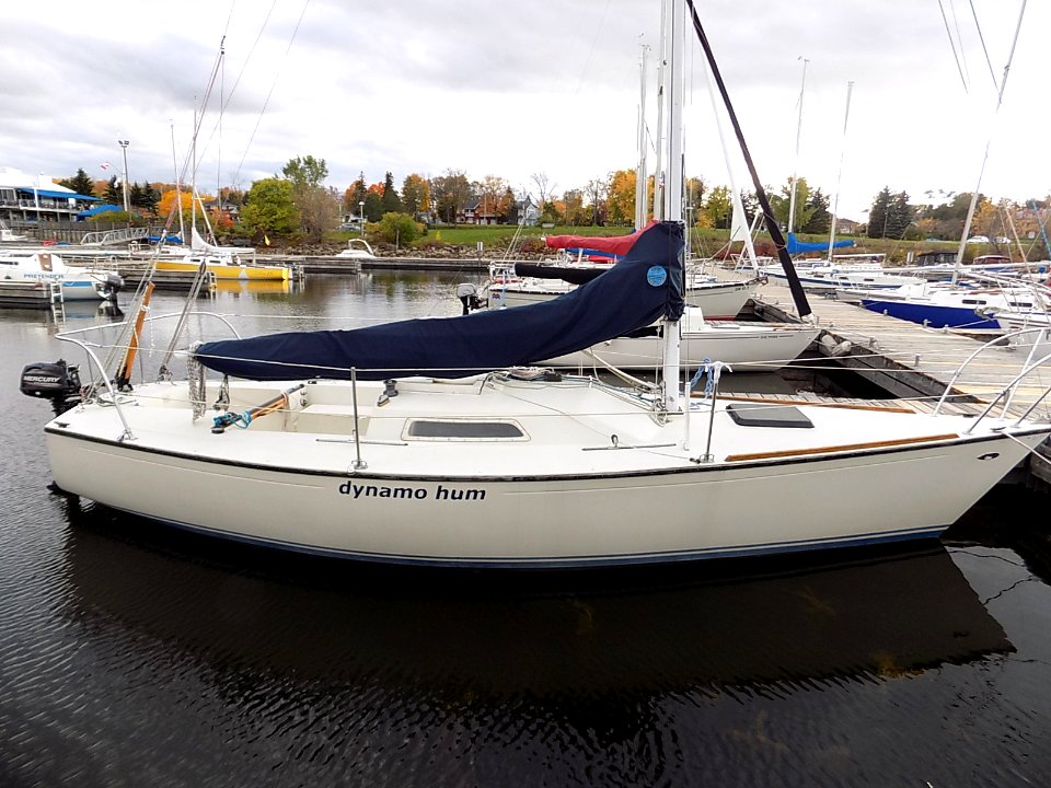 Kirby 25 sailboat Dynamo Hum 1716