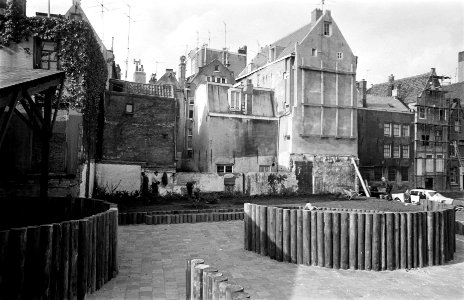 Kinderspeelplaats in Koningsstraat Amsterdam, bijna gereed, Bestanddeelnr 922-8393
