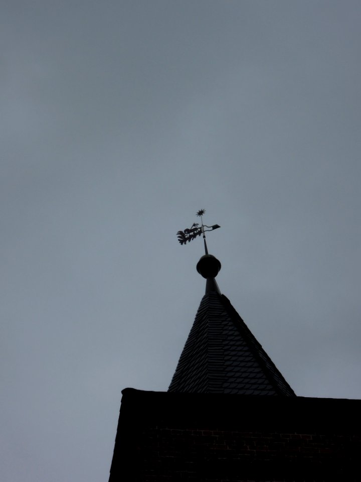 Kirche Gadegast -Wetterfahne auf der Turmspitze- August 2020