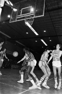 Kinzo tegen Delta Lloyd (basketbal) spelmomenten, Bestanddeelnr 928-5006